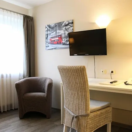 Hotel Garni Landgasthof Luechau Mussen (Lauenburg)